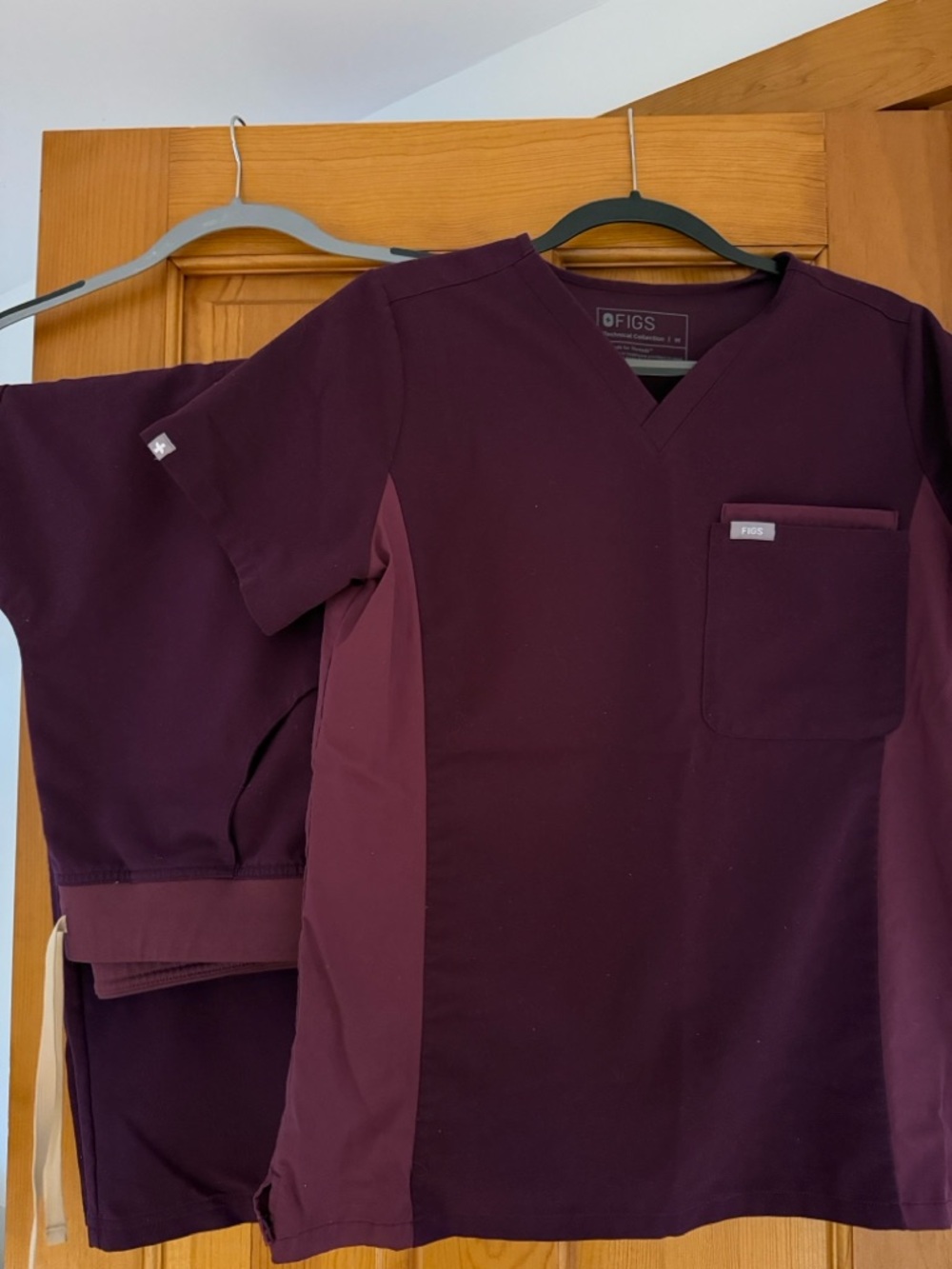 FIGS Women’s V-Neck Scrub Top and pants  in Burgundy Plum @poisonedyouth